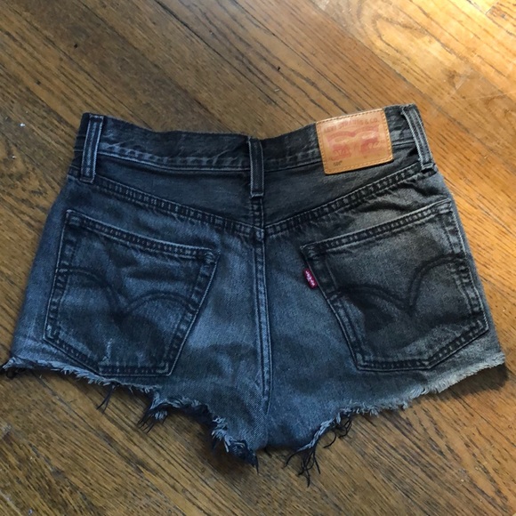 Black Levi’s denim shorts - Picture 2 of 4